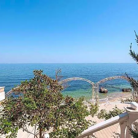 Luxurious And Panoramic At The Beach. Apartament *