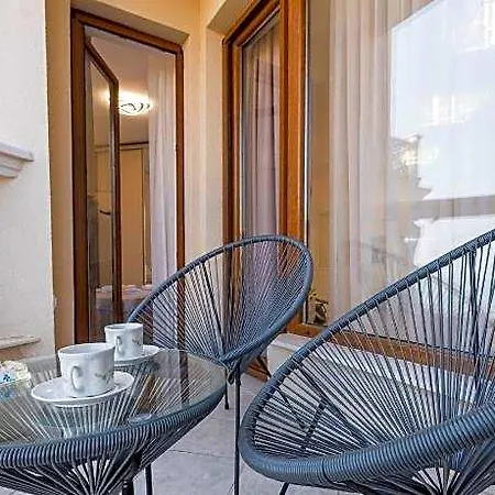 Luxurious And Panoramic At The Beach. Apartament